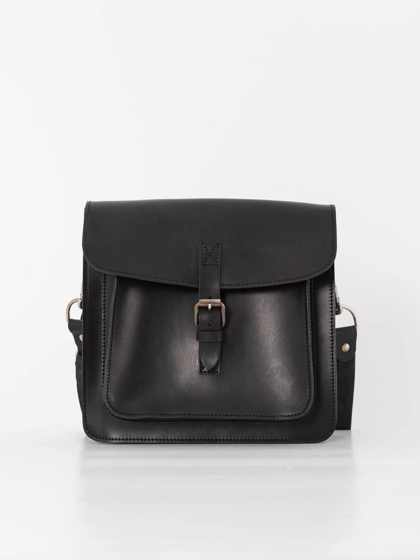 Guidi CM8 Crossbody Satchel