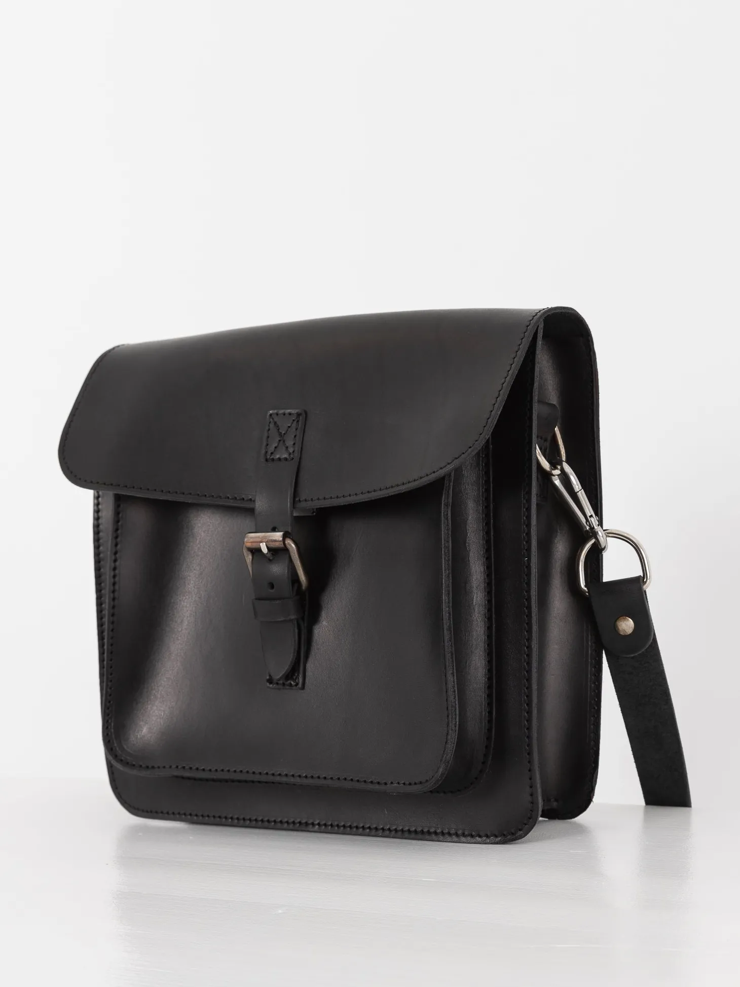 Guidi CM8 Crossbody Satchel