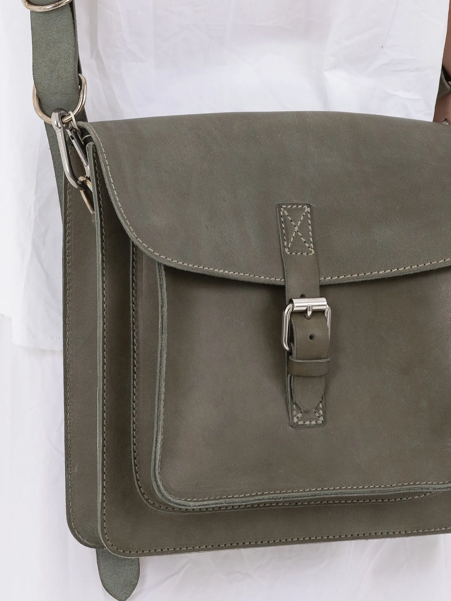 Guidi CM8 Crossbody Satchel
