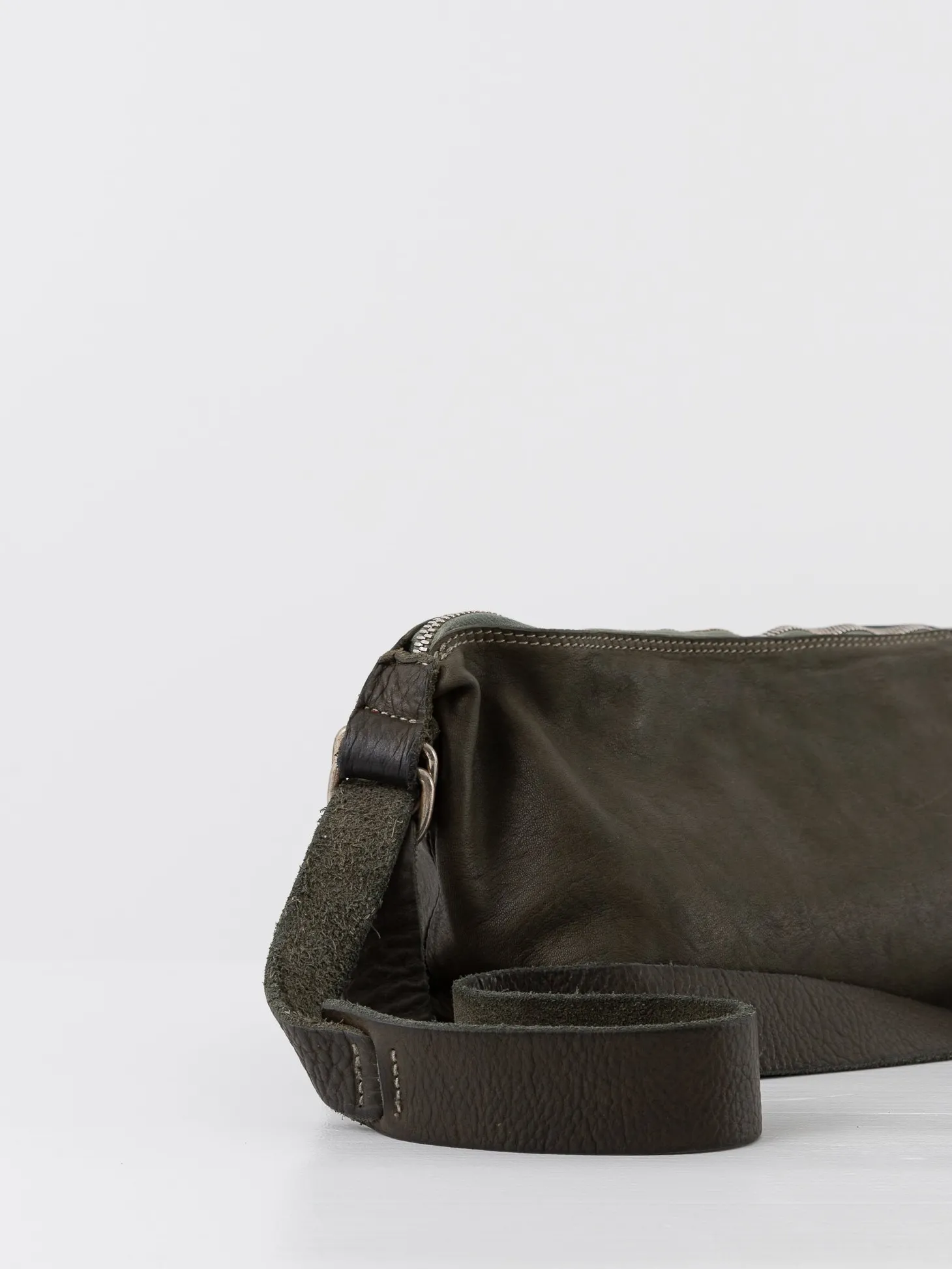 Guidi Crossbody Bag Q150