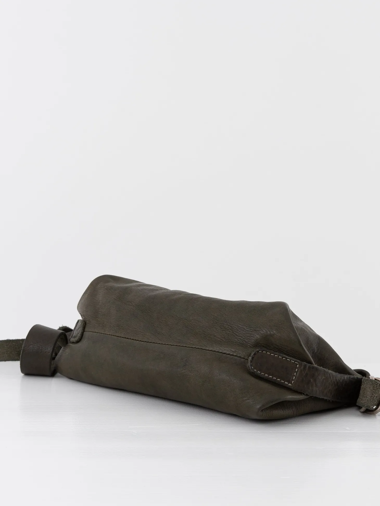 Guidi Crossbody Bag Q150