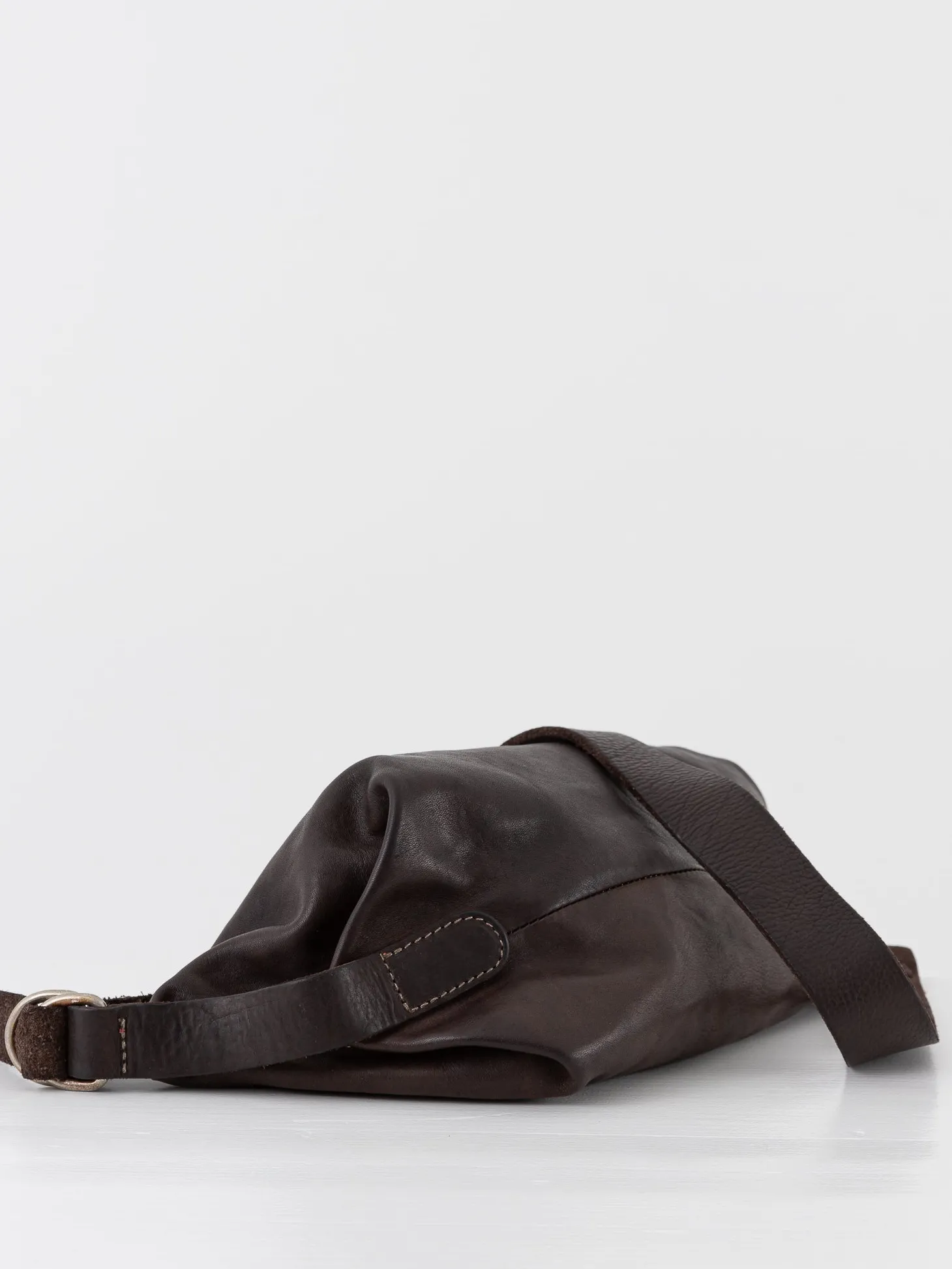 Guidi Crossbody Bag Q150
