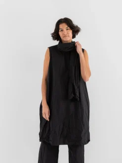 SCHA Short Sleeveless Dress