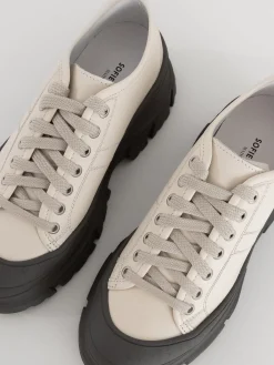 Sofie D'Hoore Feat Sneakers