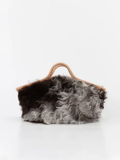 The Backward Vendor Cattle Basket, No. 1