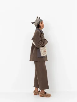 The Backward Vendor Hoggy Pouch, No. 1